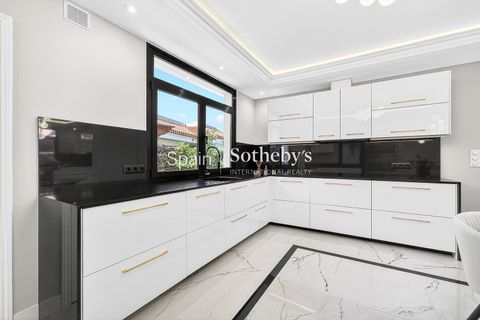 Villa a Adeje, Tenerife, Adeje - € 2.490.000 | Ref: 324342 - foto 12