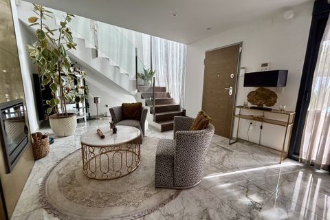 Villa i Los Balcones, Alicante, Los Balcones - € 1.320.000 | Ref: 768957 - foto 7