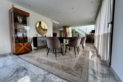 Villa a Los Balcones, Alicante, Los Balcones - € 1.320.000 | Ref: 768014 - foto 13