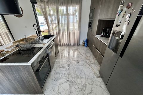Villa a Los Balcones, Alicante, Los Balcones - € 1.320.000 | Ref: 768014 - foto 15