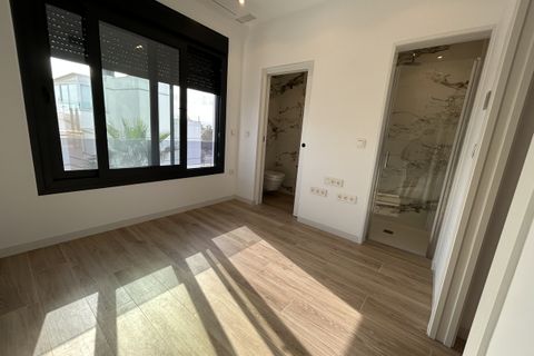 Byhus i Cabo Roig, Alicante, Cabo Roig - € 400.000 | Ref: 768011 - foto 16