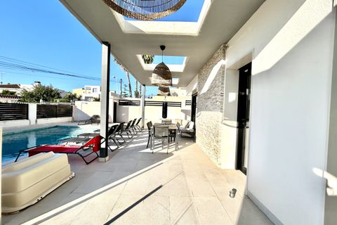 Villa a Los Balcones, Alicante, Los Balcones - € 849.950 | Ref: 764083 - foto 45