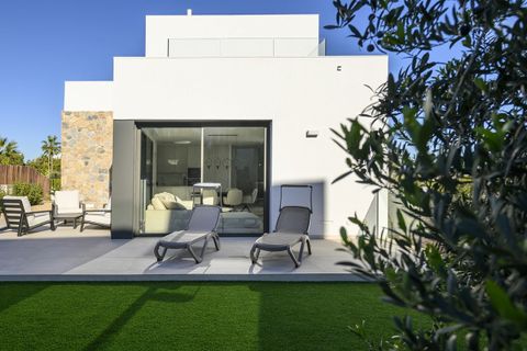 Villa i Dehesa De Campoamor, Alicante, Dehesa De Campoamor - € 1.030.000 | Ref: 751925 - foto 3