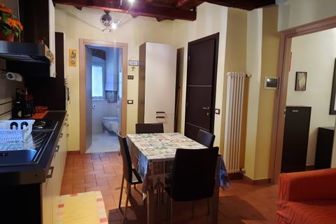 Wohnung in Arcola, La Spezia, Arcola - € 75.000 | Ref: 2400 - Foto 2
