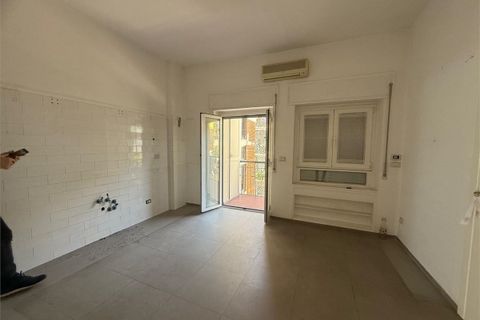 Apartament a Naples, Naples, Naples - € 1.700/mes | Ref: QSG-216 - foto 2