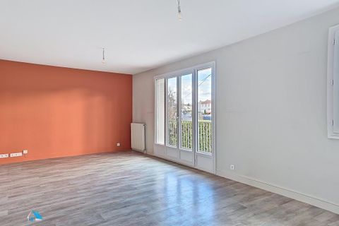 Villa a Lempdes, Puy-de-Dome, Lempdes - € 1.230/mes | Ref: 3565 - foto 3