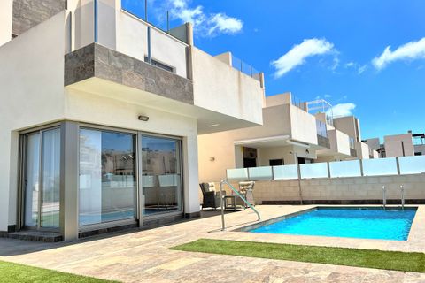 Villa i Punta Prima, Alicante, Punta Prima - € 555.000 | Ref: 770855 - foto 2