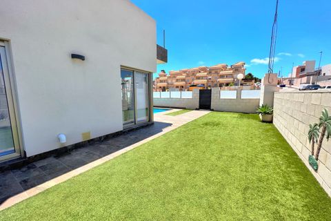 Villa i Punta Prima, Alicante, Punta Prima - € 555.000 | Ref: 770855 - foto 6
