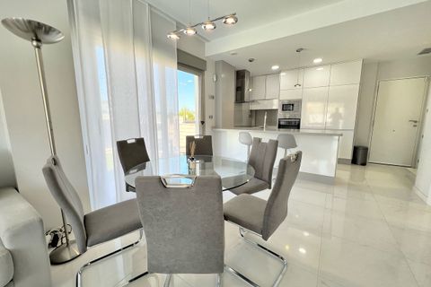 Villa i Punta Prima, Alicante, Punta Prima - € 555.000 | Ref: 770855 - foto 8