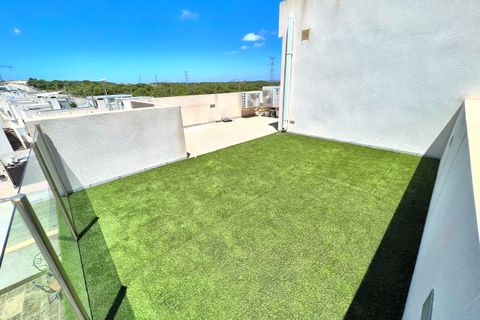 Villa i Punta Prima, Alicante, Punta Prima - € 555.000 | Ref: 770855 - foto 26