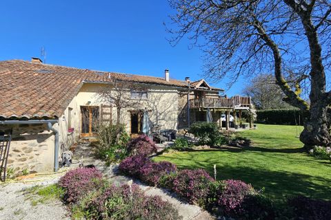 Landsbyhus i Massignac, Charente, Massignac - € 249.950 | Ref: BVI83142 - foto 1