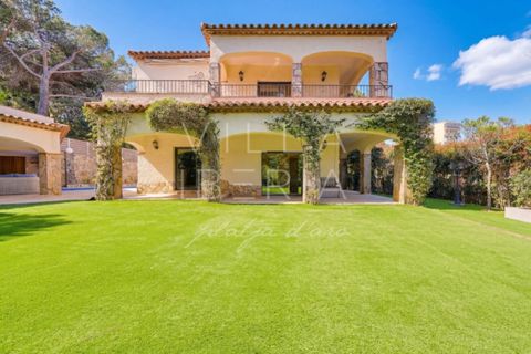 Villa i Platja D'aro, Gerona, Platja D'aro - € 2.000.000 | Ref: 396 - foto 1