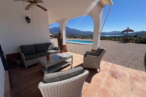 Villa i Vinuela, Malaga, Vinuela - € 425.000 | Ref: IRE2607 - foto 11