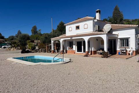 Villa i Vinuela, Malaga, Vinuela - € 425.000 | Ref: IRE2607 - foto 27