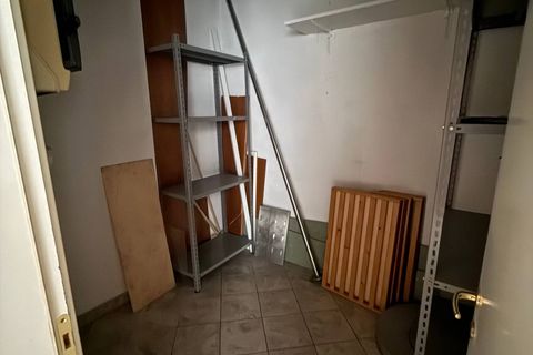Erhvervsejendom i Fermo, Fermo, Fermo - € 128.000 | Ref: AQ03 - foto 5