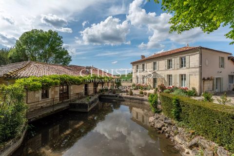 Landejendom i Jonzac, Charente-Maritime, Jonzac - € 1.057.880 | Ref: OD1072 - foto 1