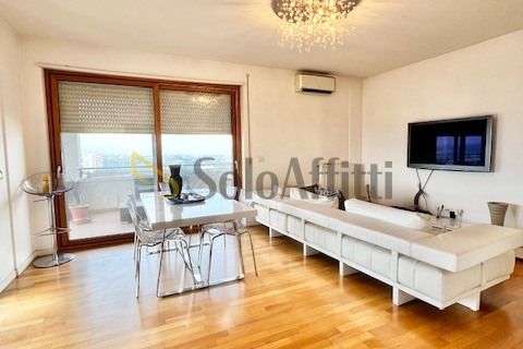 Apartament a Bari, Bari, Bari - € 1.100/mes | Ref: AA2594 - foto 2