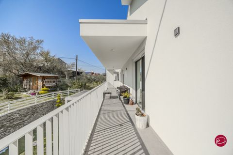Villa a Santarcangelo Di Romagna, Rimini, Santarcangelo Di Romagna - € 480.000 | Ref: S-C2-035 - foto 31