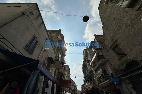 Villa i Naples, Naples, Naples - € 300.000 | Ref: Stazione.b - foto 5