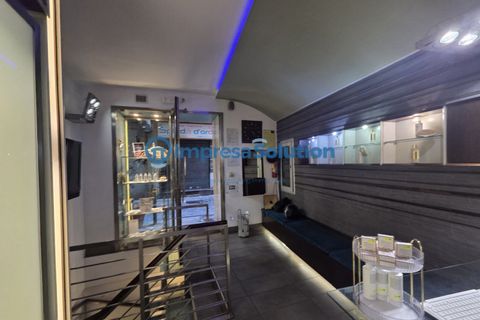 Erhvervsejendom i Naples, Naples, Naples - € 60.000 | Ref: Toledo.b - foto 2
