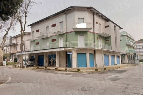 Villa i Cesenatico, Forli-Cesena, Cesenatico - € 1.400.000 | Ref: palazzina mare - foto 8