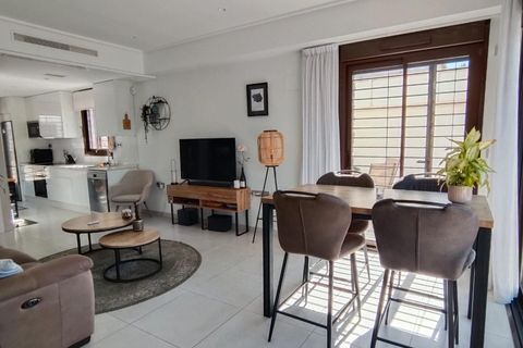 Villa a Torrevieja, Alicante, Torrevieja - € 330.000 | Ref: C797/3390 - foto 4