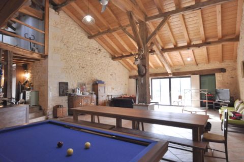 Villa a Aubeterre-sur-Dronne, Charente, Aubeterre-sur-Dronne - € 530.000 | Ref: BVI84615 - foto 3