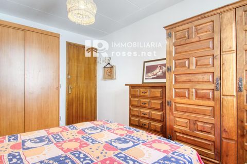 Villa a Roses, Gerona, Roses - € 235.000 | Ref: 3735 - foto 12
