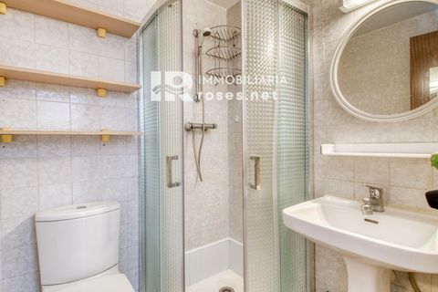 Villa a Roses, Gerona, Roses - € 235.000 | Ref: 3735 - foto 13