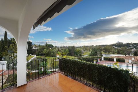 Lejlighed i Estepona, Malaga, Estepona - € 439.000 | Ref: R5292130 - foto 2