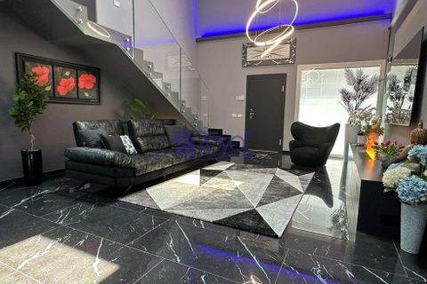 Villa i Parabiago, Milan, Parabiago - € 595.000 | Ref: PA- V3 - foto 3