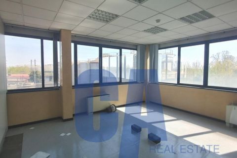Erhvervsejendom i Vimodrone, Milan, Vimodrone - € 950.000 | Ref: UVCA876 - foto 18