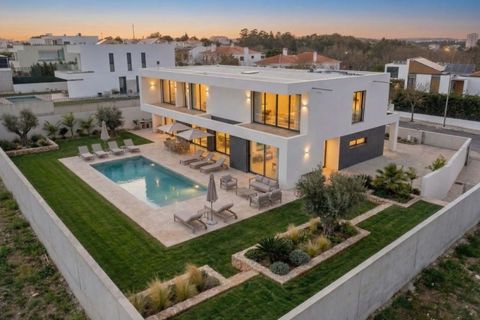 Villa a Oeiras, Lisbon, Oeiras - € 3.500.000 | Ref: CB02-0389 - foto 22