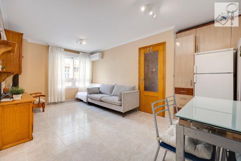 Appartement - Torrevieja, Alicante - photo 1