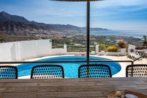 Villa i Nerja, Malaga, Nerja - € 1.250.000 | Ref: MNO2517 - foto 23