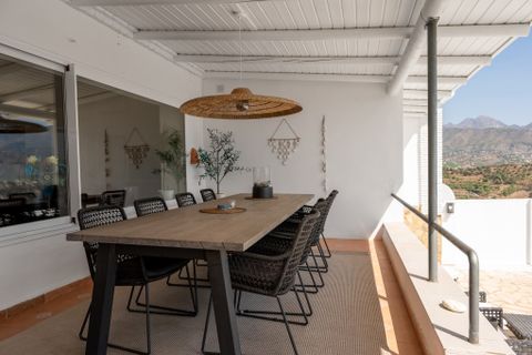 Villa i Nerja, Malaga, Nerja - € 1.250.000 | Ref: MNO2517 - foto 25