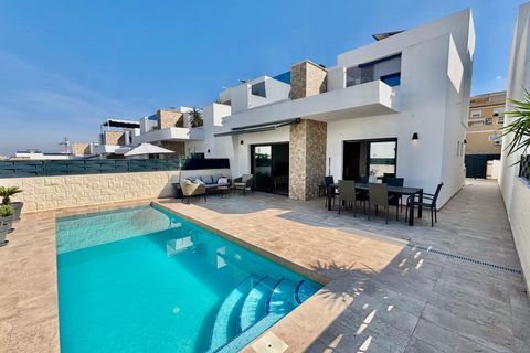 Villa i Benijofar, Alicante, Benijofar - € 429.500 | Ref: M1058/13477 - foto 1