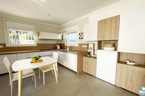Villa a Roses, Gerona, Roses - € 765.000 | Ref: 2514 - foto 8