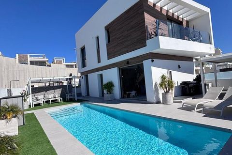 Villa i Villamartin, Alicante - foto 1