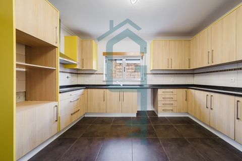 Villa a Benedita, Leiria, Benedita - € 349.500 | Ref: GIRACHAVE_6 - foto 37