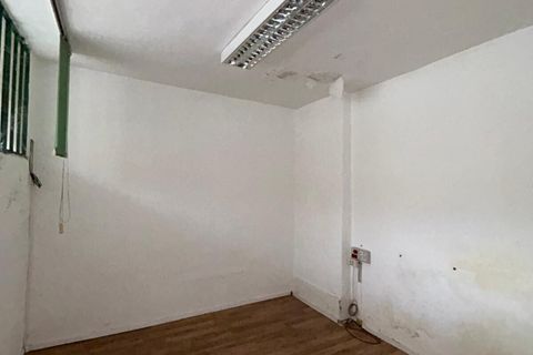 Erhvervsejendom i Florence, Florence, Florence - € 250.000 | Ref: a26100 - foto 5