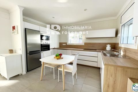Villa i Roses, Gerona, Roses - € 765.000 | Ref: 3737 - foto 9