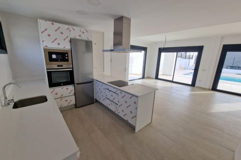Villa a Manilva, Malaga, Manilva - € 780.000 | Ref: 57753 [COMPLEX: 56737] - foto 20