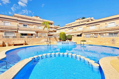 городской дом в Orihuela Costa, Alicante - фотография 2