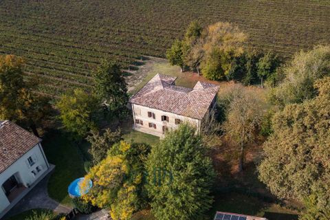 Villa i Rubiera, Reggio Emilia, Rubiera - € 890.000 | Ref: 86663992 - foto 6