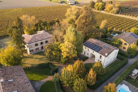 Villa i Rubiera, Reggio Emilia, Rubiera - € 890.000 | Ref: 86663992 - foto 11