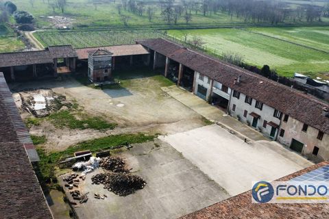 Landejendom i Castegnato, Brescia, Castegnato - € 950.000 | Ref: CAST.BG14 - foto 2