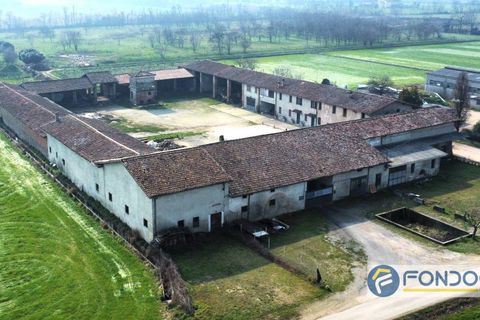 Landejendom i Castegnato, Brescia, Castegnato - € 950.000 | Ref: CAST.BG14 - foto 3