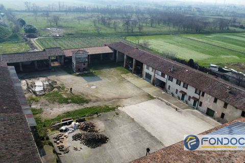 Landejendom i Castegnato, Brescia, Castegnato - € 950.000 | Ref: CAST.BG14 - foto 6
