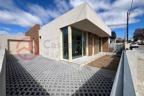 Villa i Corroios, Setubal, Corroios - € 650.000 | Ref: 4886CF4 - foto 9